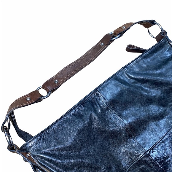 TANO large black leather boho bucket bag - Picture 3 of 7